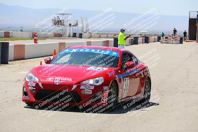 media/Apr-30-2022-CalClub SCCA (Sat) [[98b58ad398]]/Around the Pits/